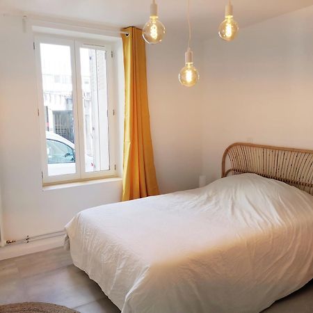 Le Saint Christophe - Mairie D'Aubervilliers Ligne 12 المظهر الخارجي الصورة