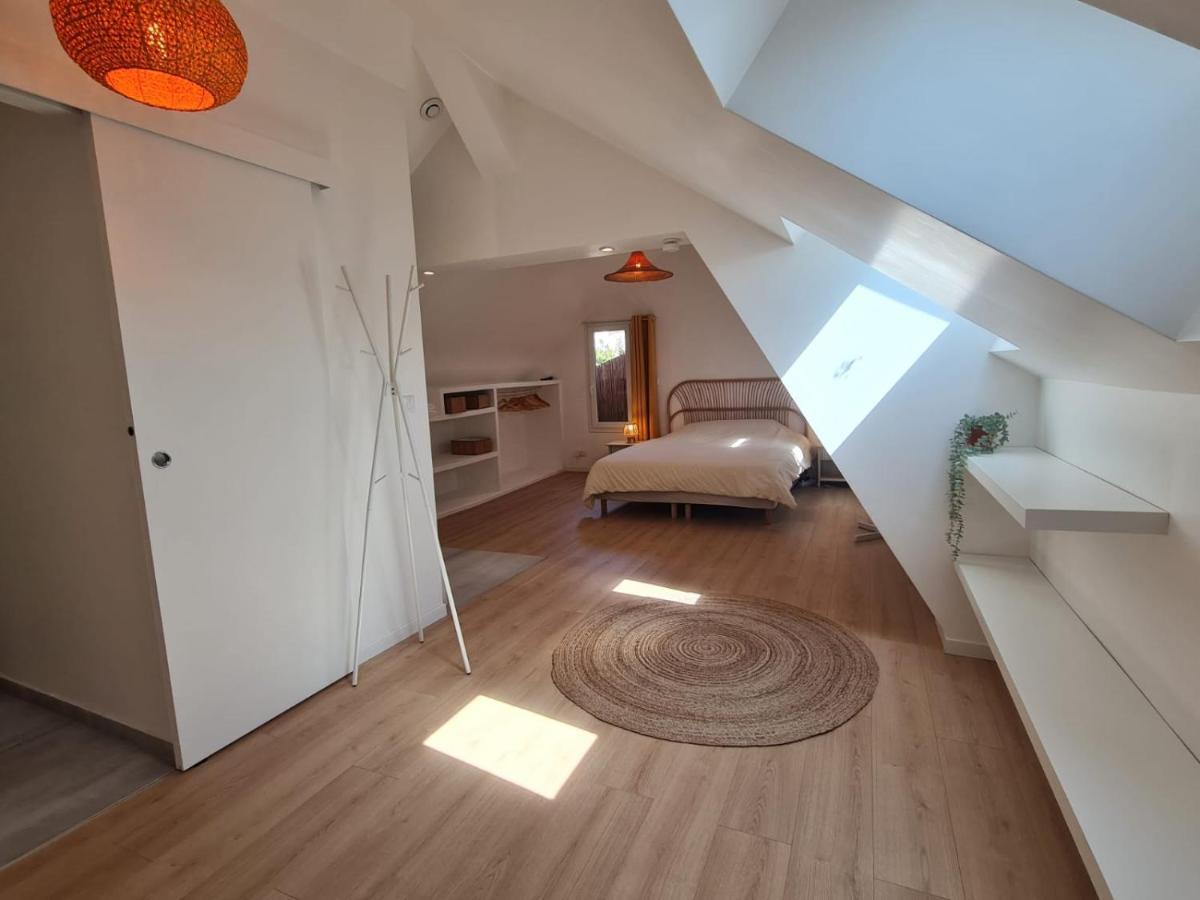 Le Saint Christophe - Mairie D'Aubervilliers Ligne 12 المظهر الخارجي الصورة
